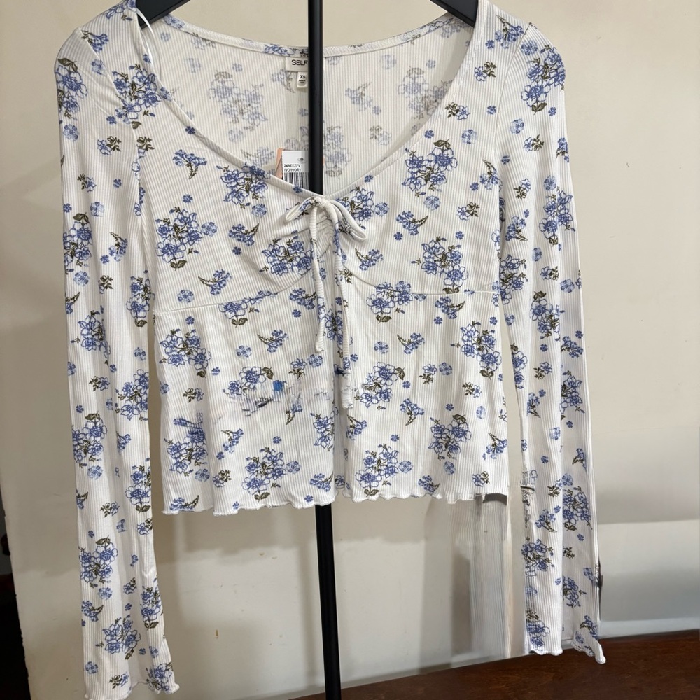NWT Self Esteem Floral Long Sleeve Tie Front Top White Blue Lettuce trim hem XS